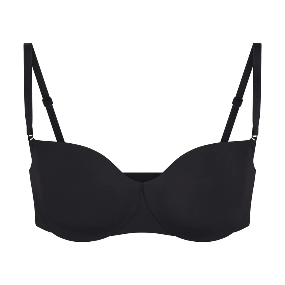 NWT SKIMS Smoothing intimates unlined strapless bra